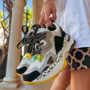 NEW SNEAKERS 👟